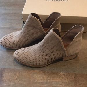 ⚡️FLASH SALE⚡️ Lucky Brand Bashina Bootie